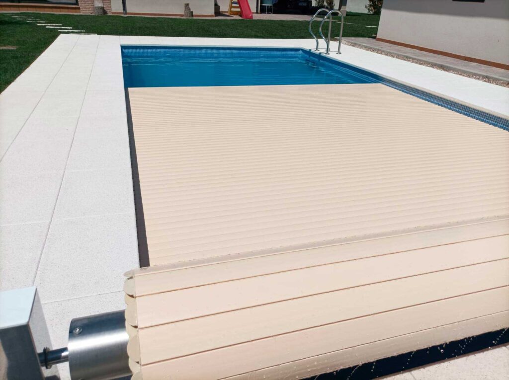 Cobertor de lamas para piscina