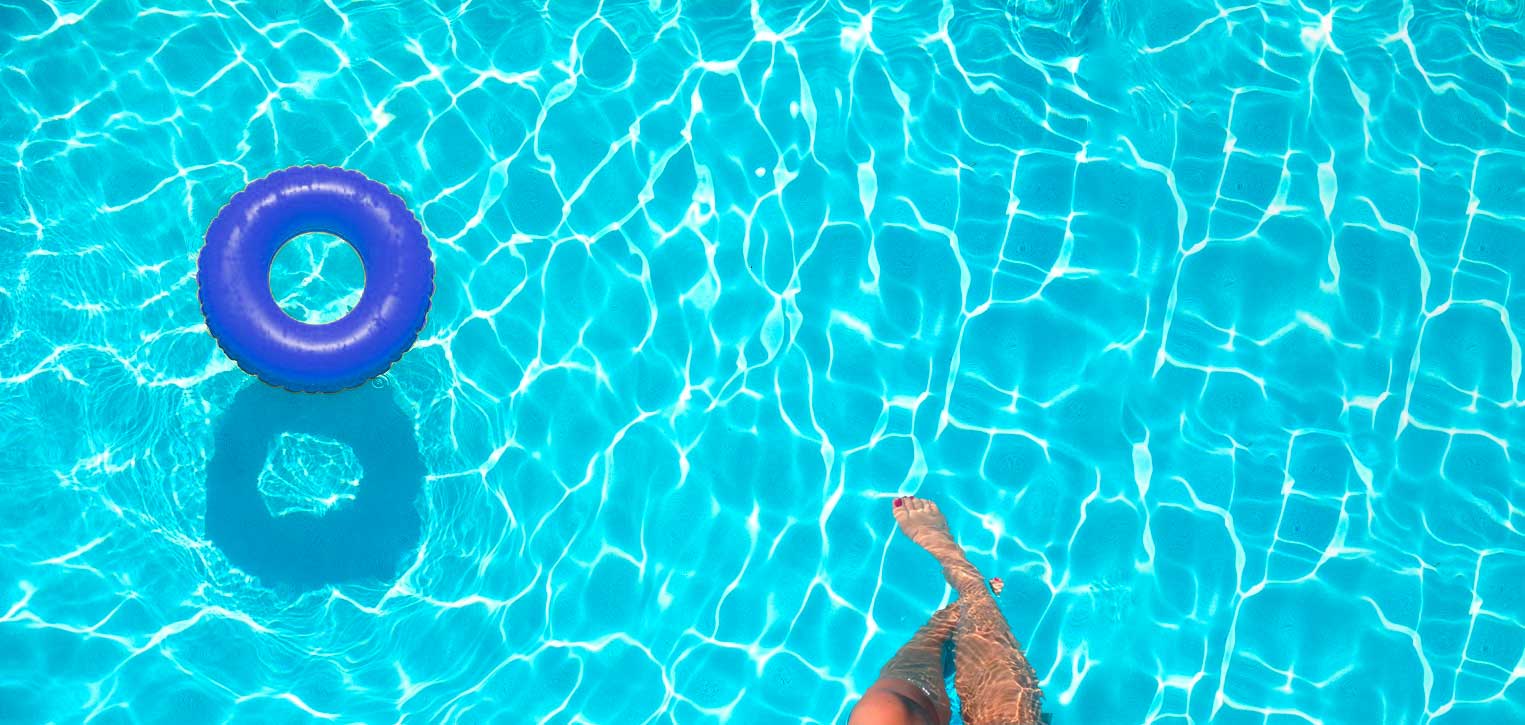 Consejos y precauciones para disfrutar de forma segura de las piscinas en verano