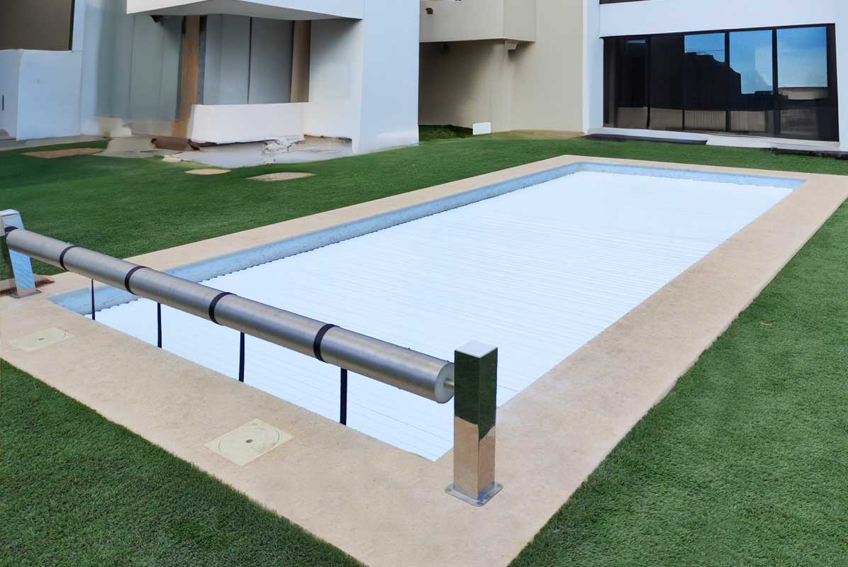 Pool Shutter