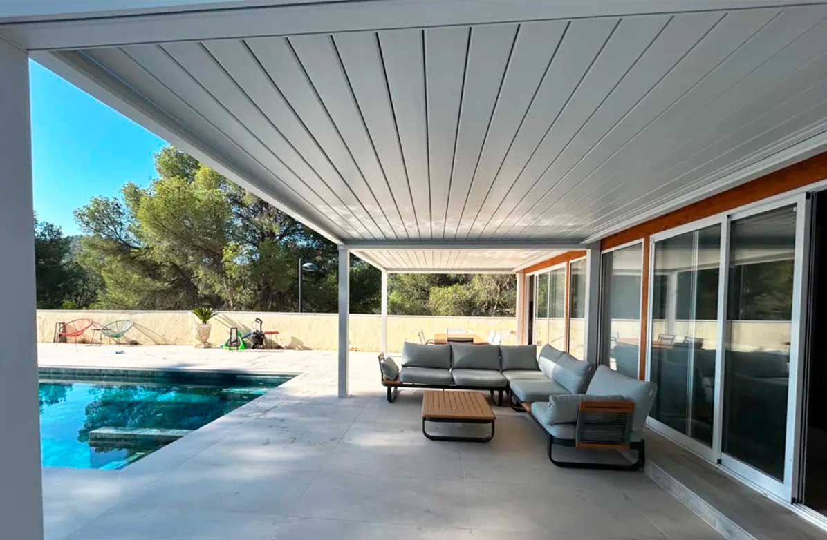 Pérgola bioclimática a medida