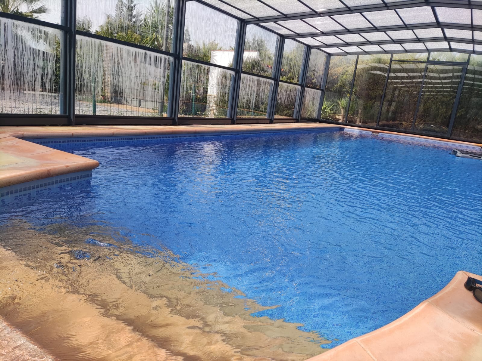 Reparar cubierta de piscina