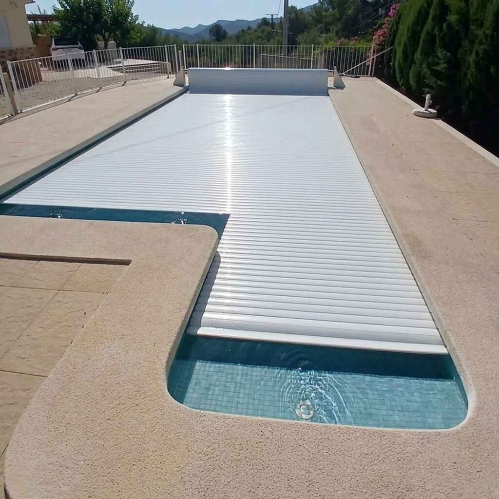 cobertores de piscina a medida